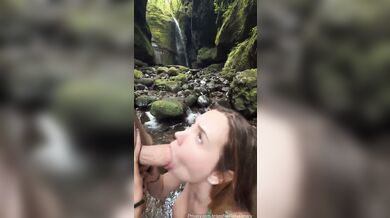 Rafaela Nery boquete na cachoeira