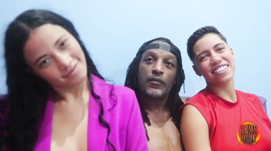 Mini Divas Bibi Mendes ménage com amiga machuda