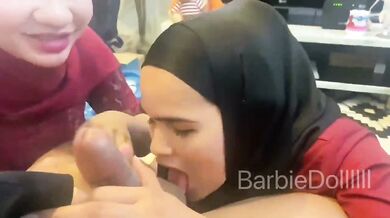 blowjob hijab duo cum malaysia indonesia muslim - EroMe