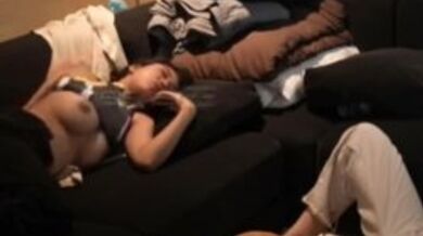 Youtuber indonesia live streaming garuk garuk tete saat tidur di...