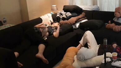 Youtuber indonesia live streaming garuk garuk tete saat tidur di...