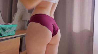 Stepmom Try On Panties! Perfect Ass Tease