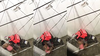 Vazou Travestir Pagando Boquete Para Motoboy