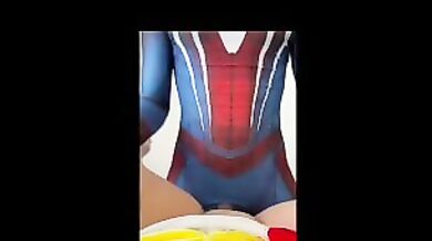 Isadora Dando Para Homem Aranha