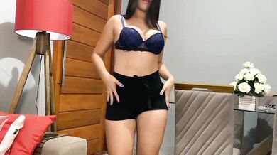 MORENA DO RABÃO FUCKING HIS ASS AND HOT PUSSY WITH A PIROCÃO - LAUREN CAT